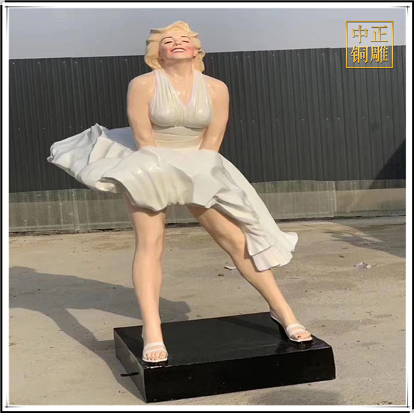 夢露雕塑.jpg 夢露雕塑.jpg