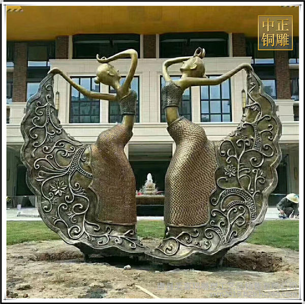 傣族跳舞雕塑.jpg 傣族跳舞雕塑.jpg