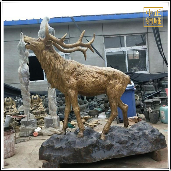 動物雕塑銅鹿.jpg 動物雕塑銅鹿.jpg