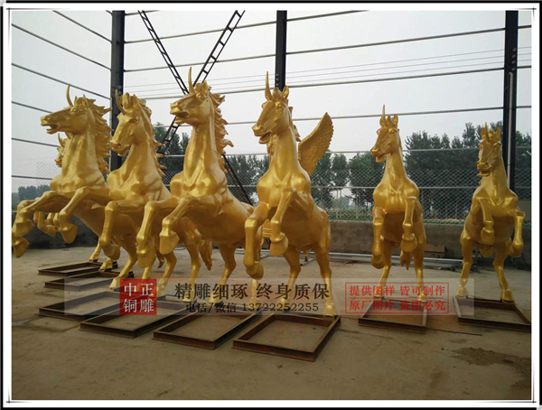 廣場銅馬雕塑.jpg 廣場銅馬雕塑.jpg