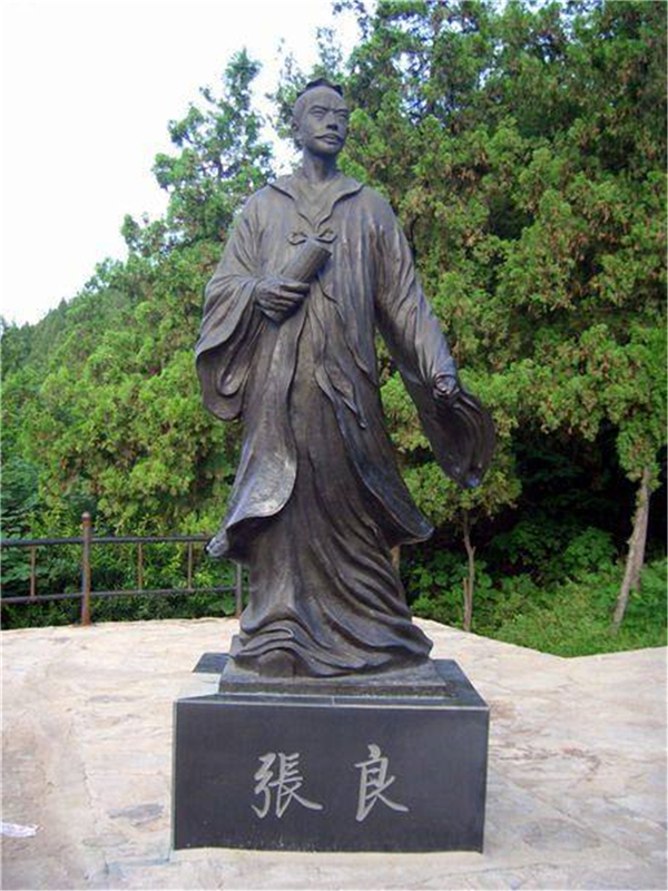 張良古代人物雕塑.jpg 張良古代人物雕塑.jpg