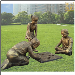 小孩玩象棋人物雕塑 小孩玩象棋人物雕塑