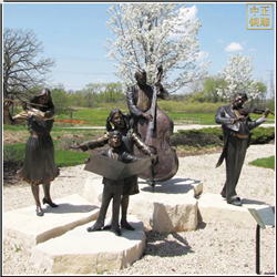 廣場(chǎng)演奏人物銅雕塑 廣場(chǎng)演奏人物銅雕塑